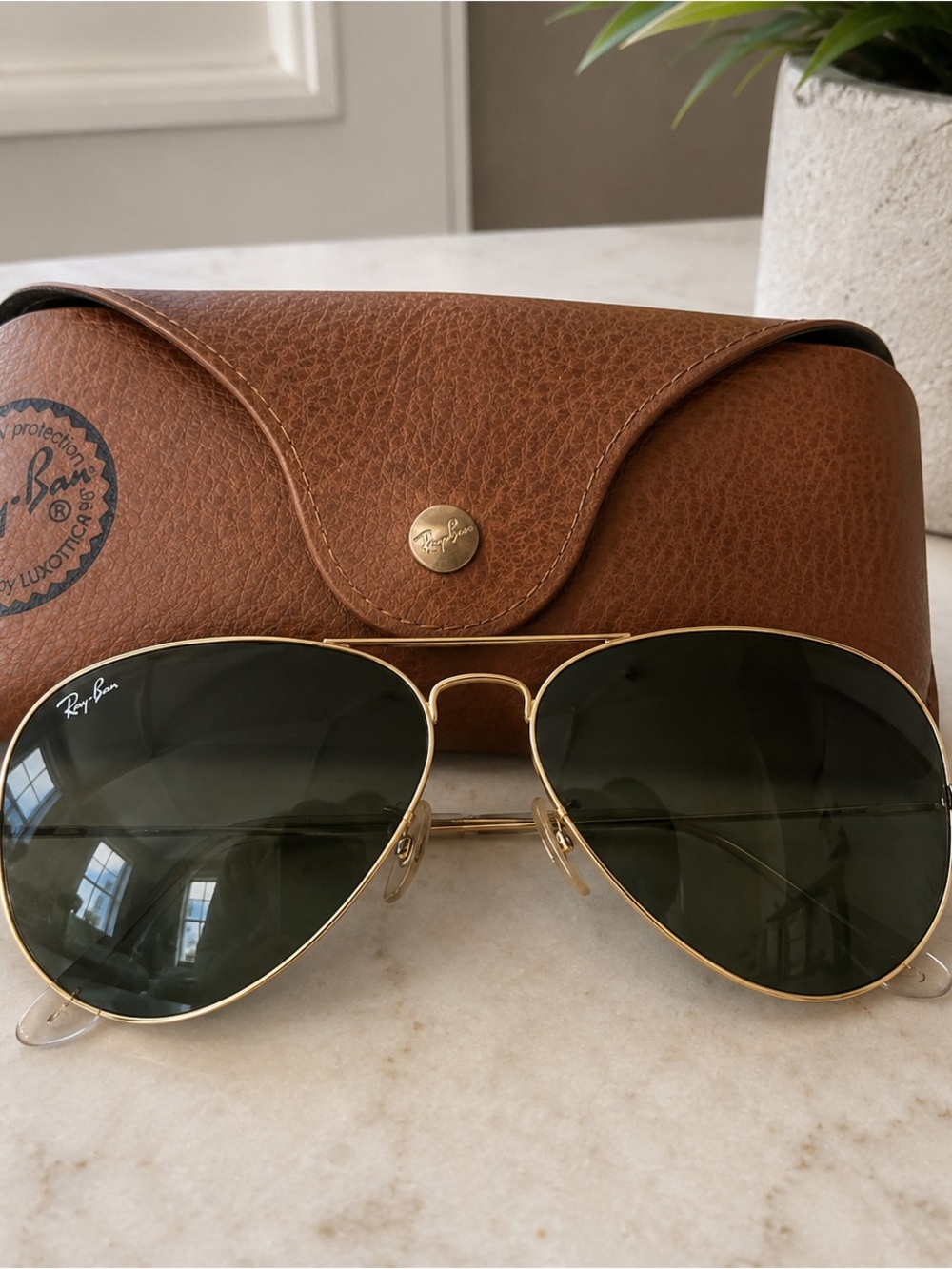 Ray-Ban Gold Frame Sunglasses with Dark Green Lenses